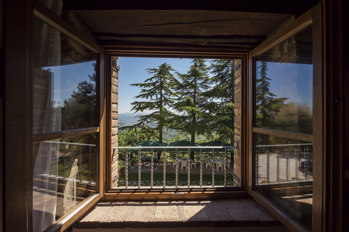 home-renovation,interior-design,home-improvement,door-installation,window-installation
